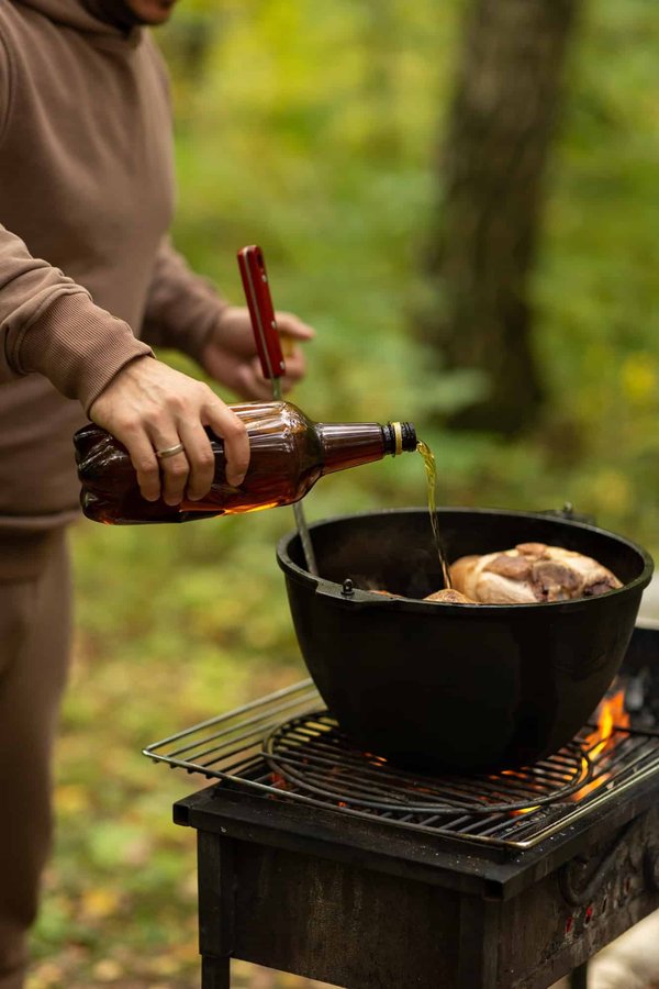 Quelles sont les options de restauration dans les campings du Groupe Tikayan en Méditerranée ?