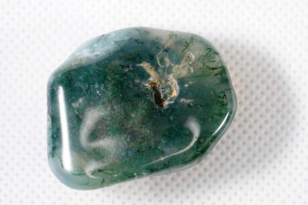 Émeraudes traitées vs naturelles: bon à savoir